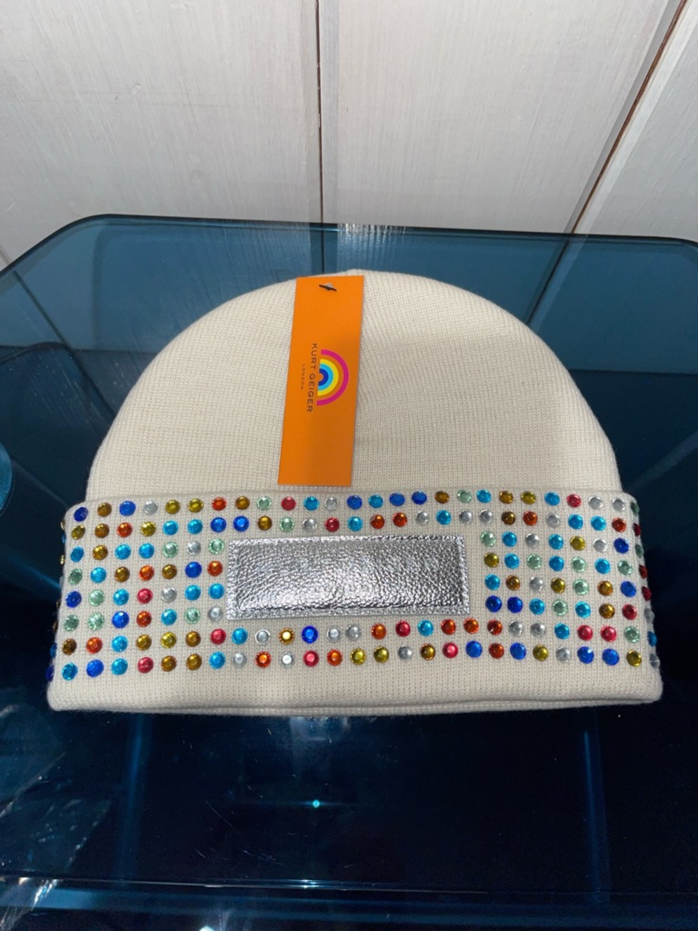 Kurt Geiger London Logo Crystal Cuff Beanie NWT - Picture 2 of 7